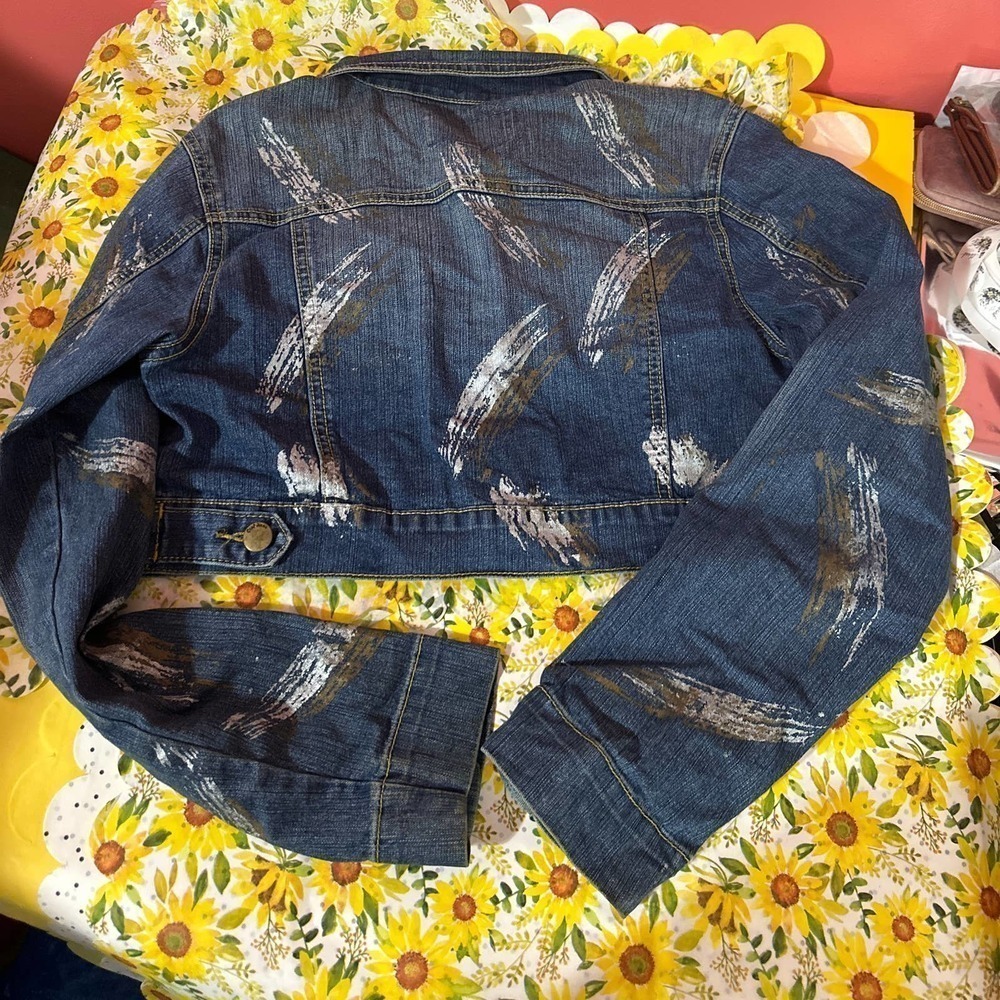 Crest jean jacket - Picture 3 of 3